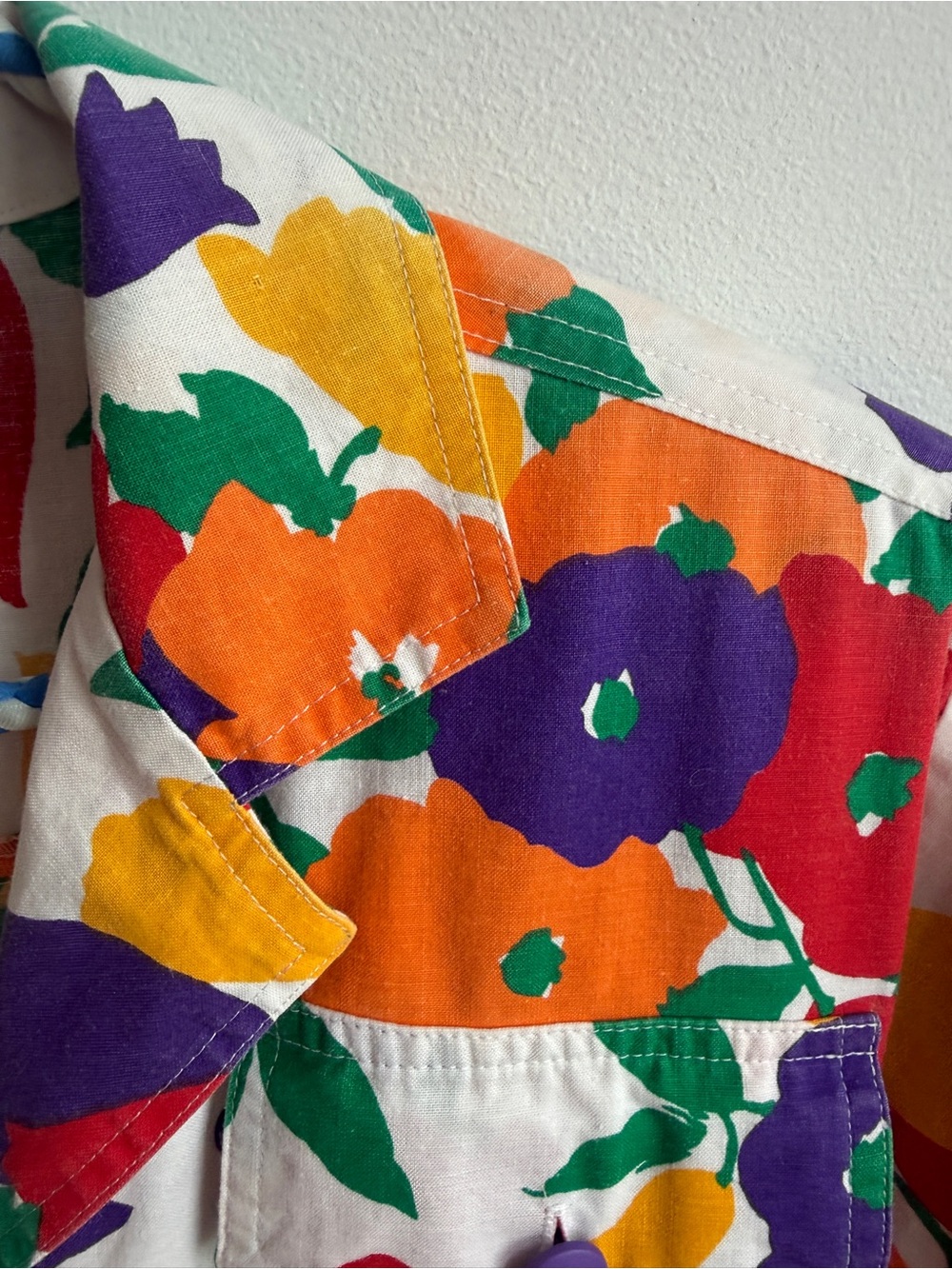 Vintage shirt dress
Tagged as size 18
Fits medium / large in my opinion - Picture 14 of 16